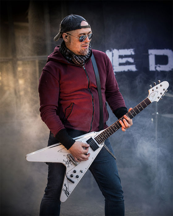 Arnaud— Guitare