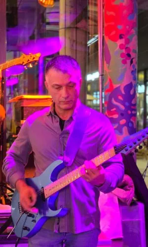 Vince — Guitare lead